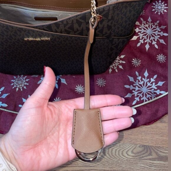 Michael Kors Jet Set Large Logo Non Vegan Leather Tote/Shoulder Bag - Picture 10 of 11